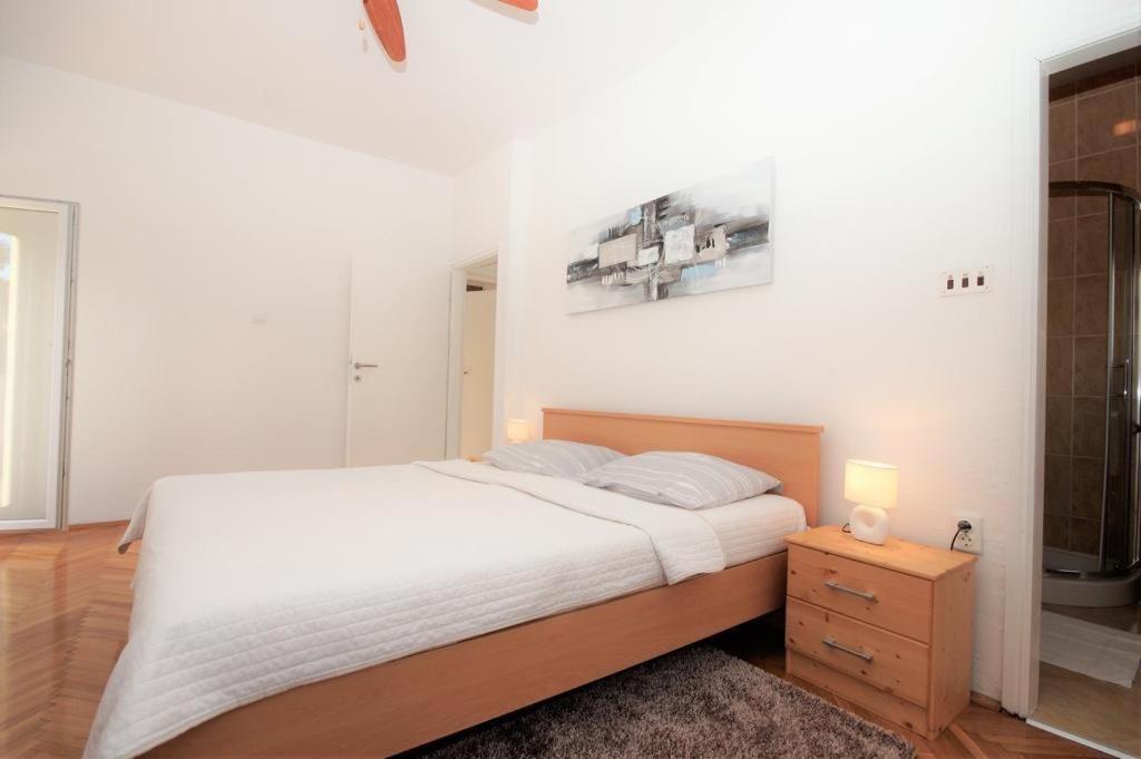 Apartment Deni Пула Экстерьер фото